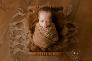 Newborn photographer near me