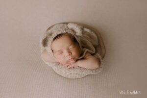 Newborn Photographer Near ME