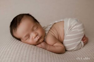 Grapevine Newborn photographer